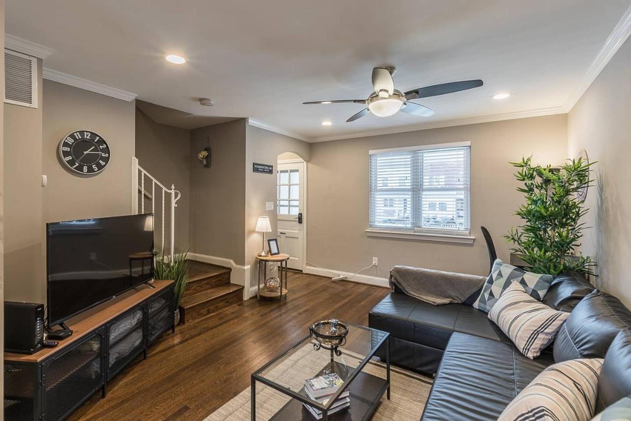 Beautiful 3Br 2Ba House With Cozy Backyard By Cozysuites Alexandria Dış mekan fotoğraf