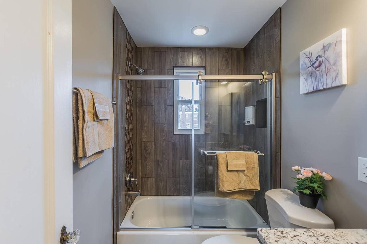Beautiful 3Br 2Ba House With Cozy Backyard By Cozysuites Alexandria Dış mekan fotoğraf
